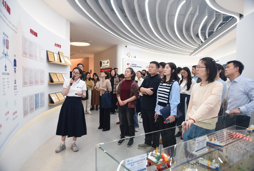 70f9e18b-679f-4e0e-99bd-f6bb41501294